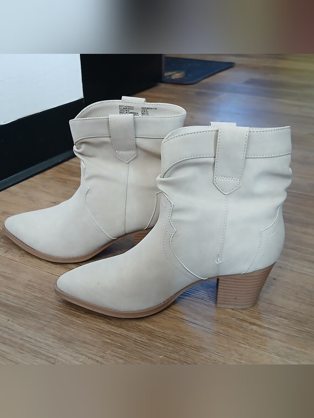 Time and Tru Women's Cream Western Ankle Booties